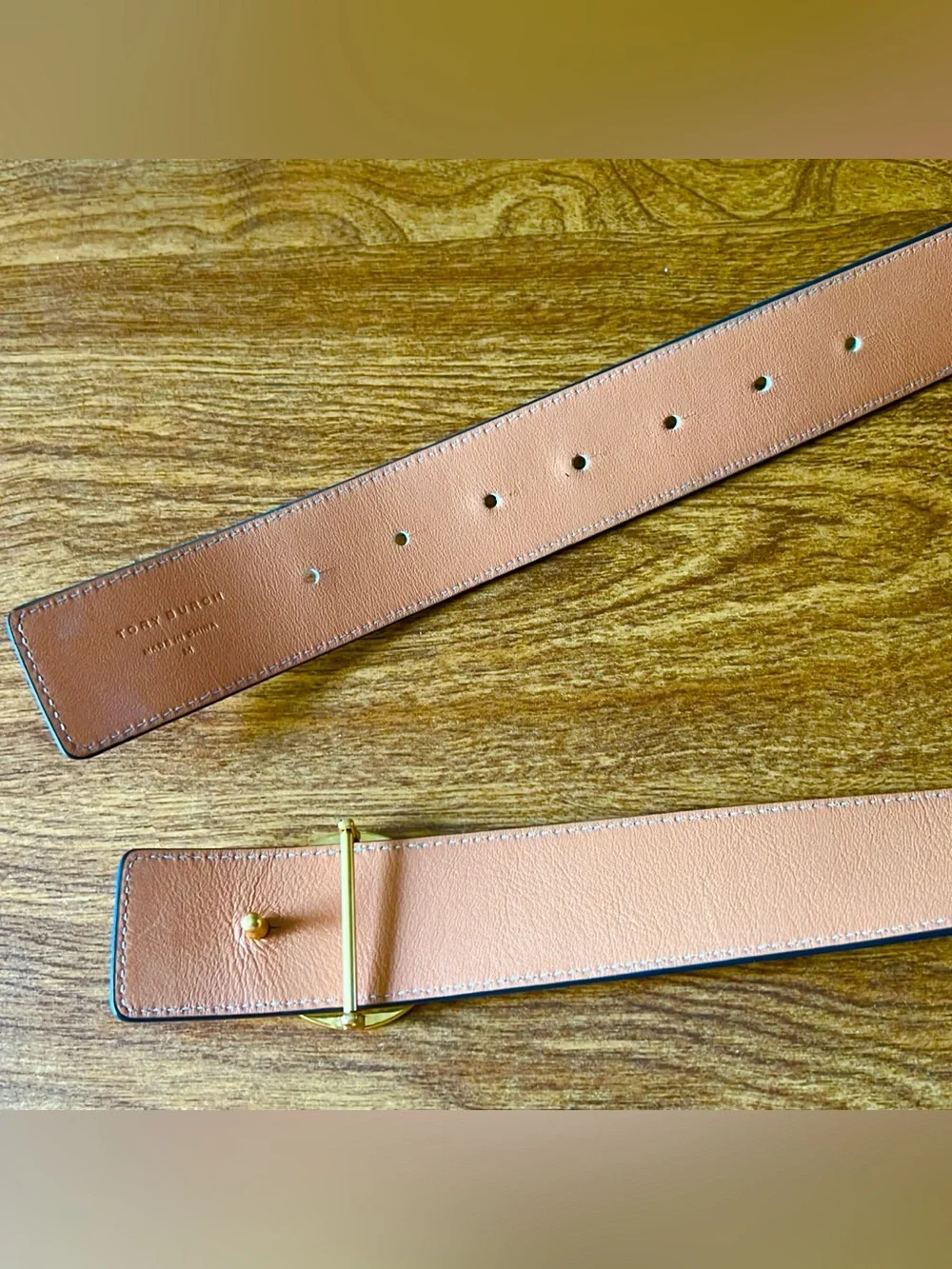 Tory Burch Women’s Cream Leather Reversible Vachetta GoldTone Logo Belt Size M